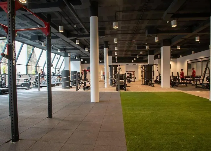 Apartamento Elegant Two Bedroom At Hills! *