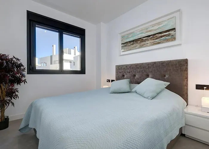 Apartamento Elegant Two Bedroom At Hills! Estepona