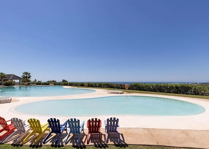 Elegant Two Bedroom At Hills! Appartement *