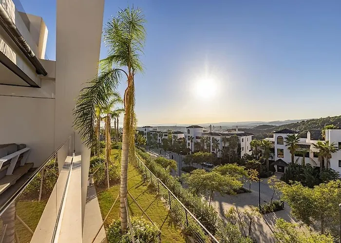 Elegant Two Bedroom At Hills! Appartement