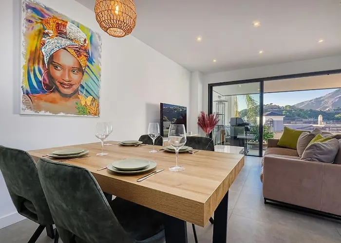 Appartement Elegant Two Bedroom At Hills! *