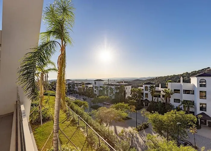Elegant Two Bedroom At Hills! Lägenhet Estepona